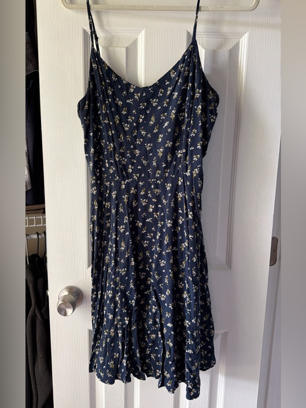 Old Navy Navy & Cream Floral Spaghetti-Strap Midi Dress